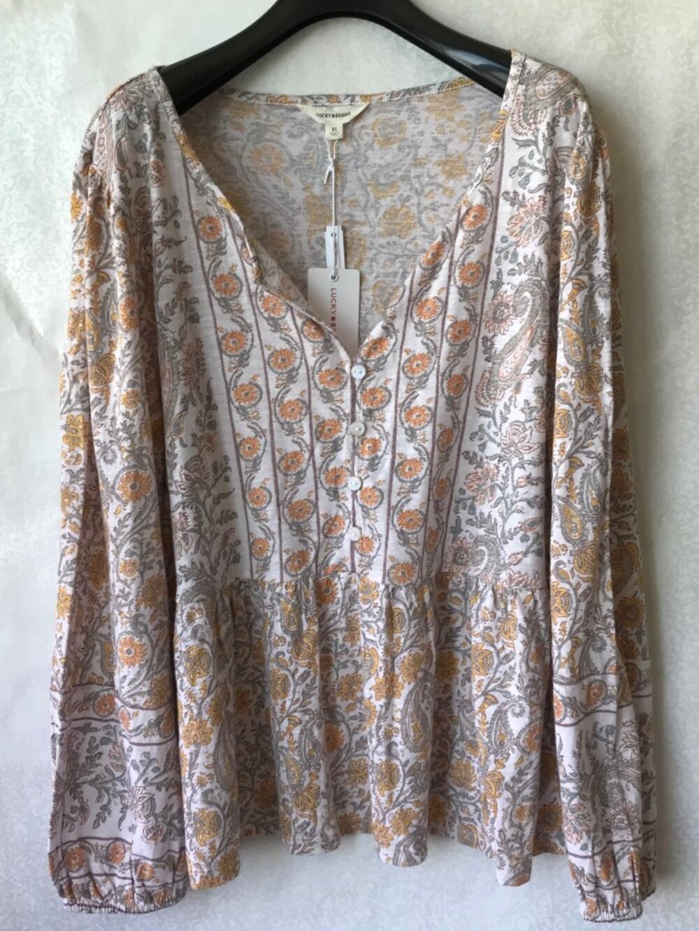 Lucky brand women long Sleeve top Flower 100% Cotton   Size: XL